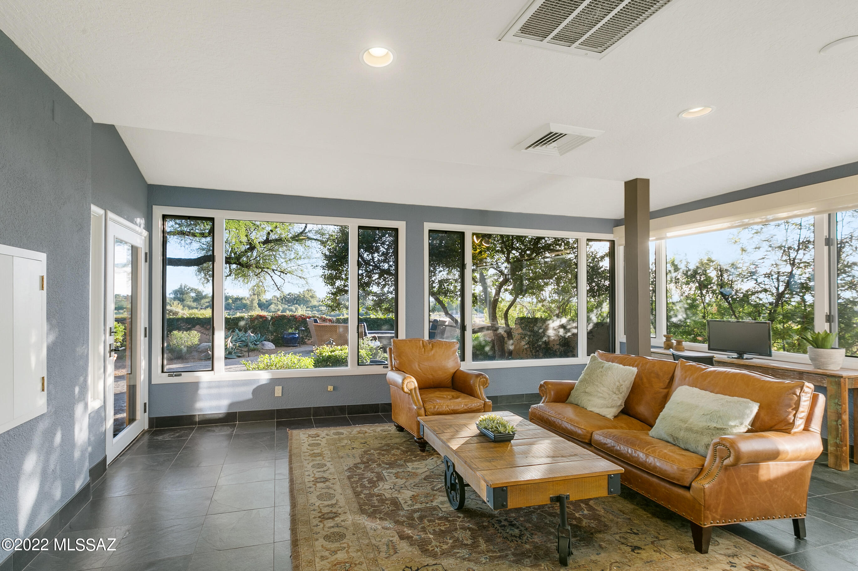 Country Club Vista (1-74) - Residential