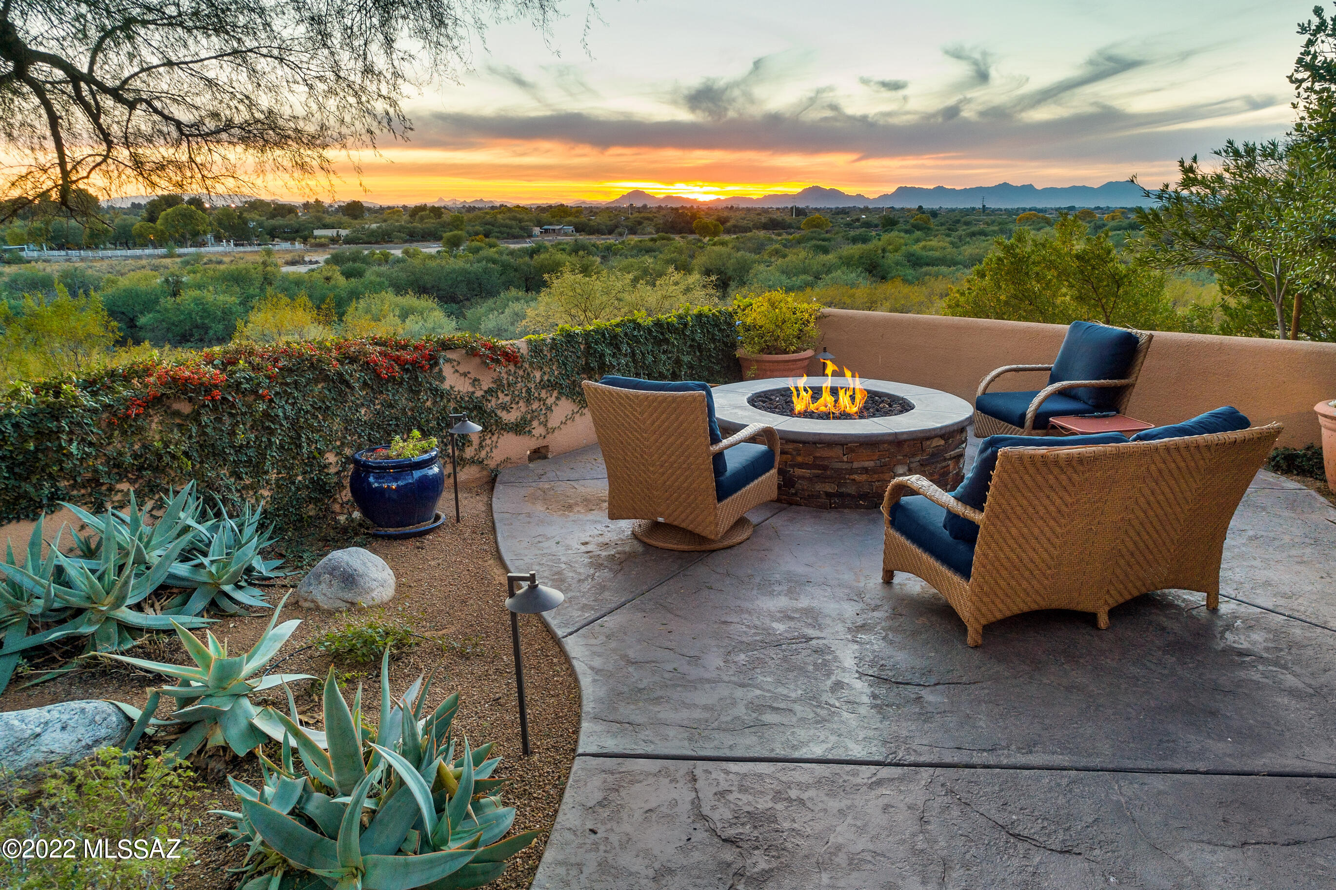 Country Club Vista (1-74) - Residential