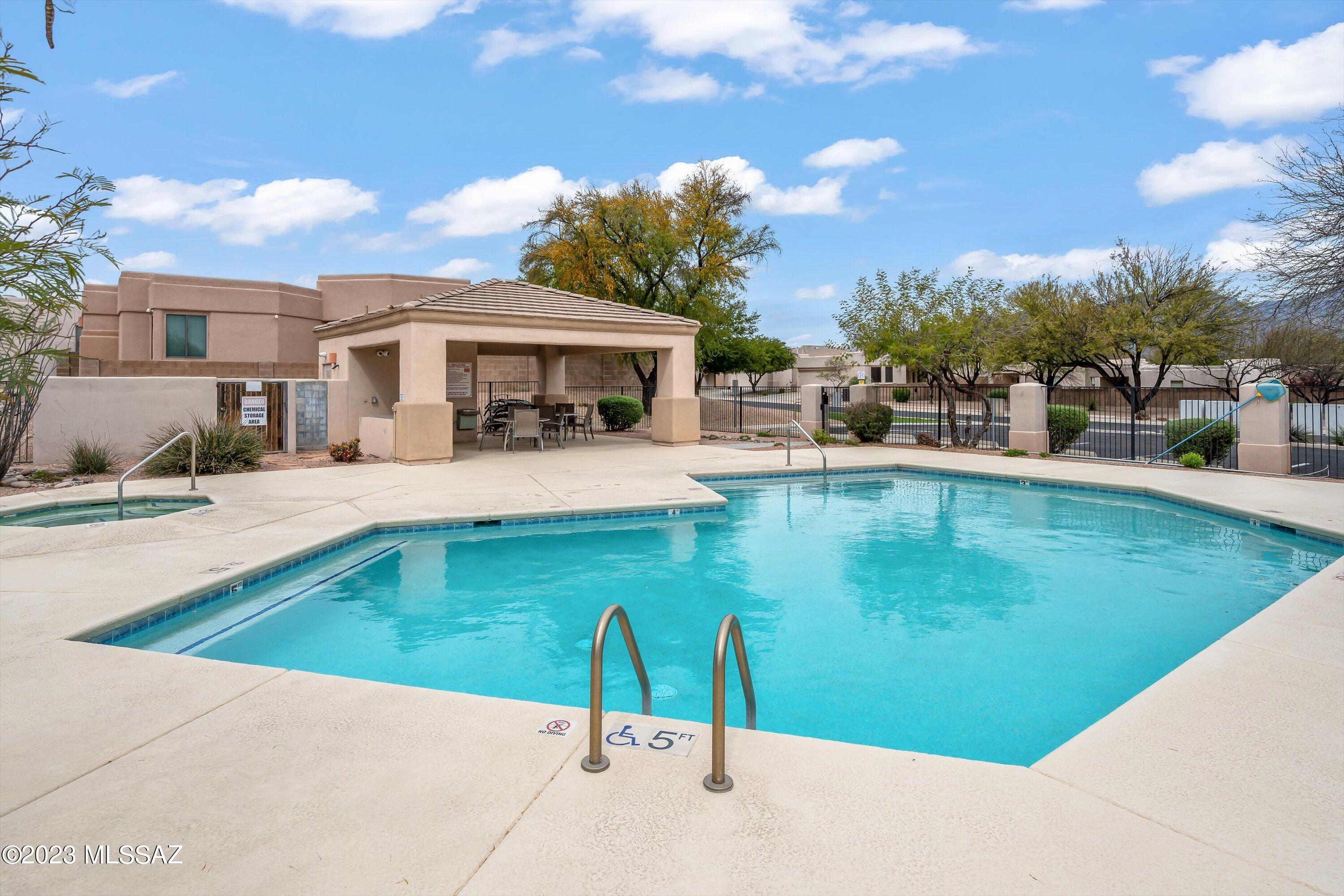 Rancho Esperero (1-343) - Residential