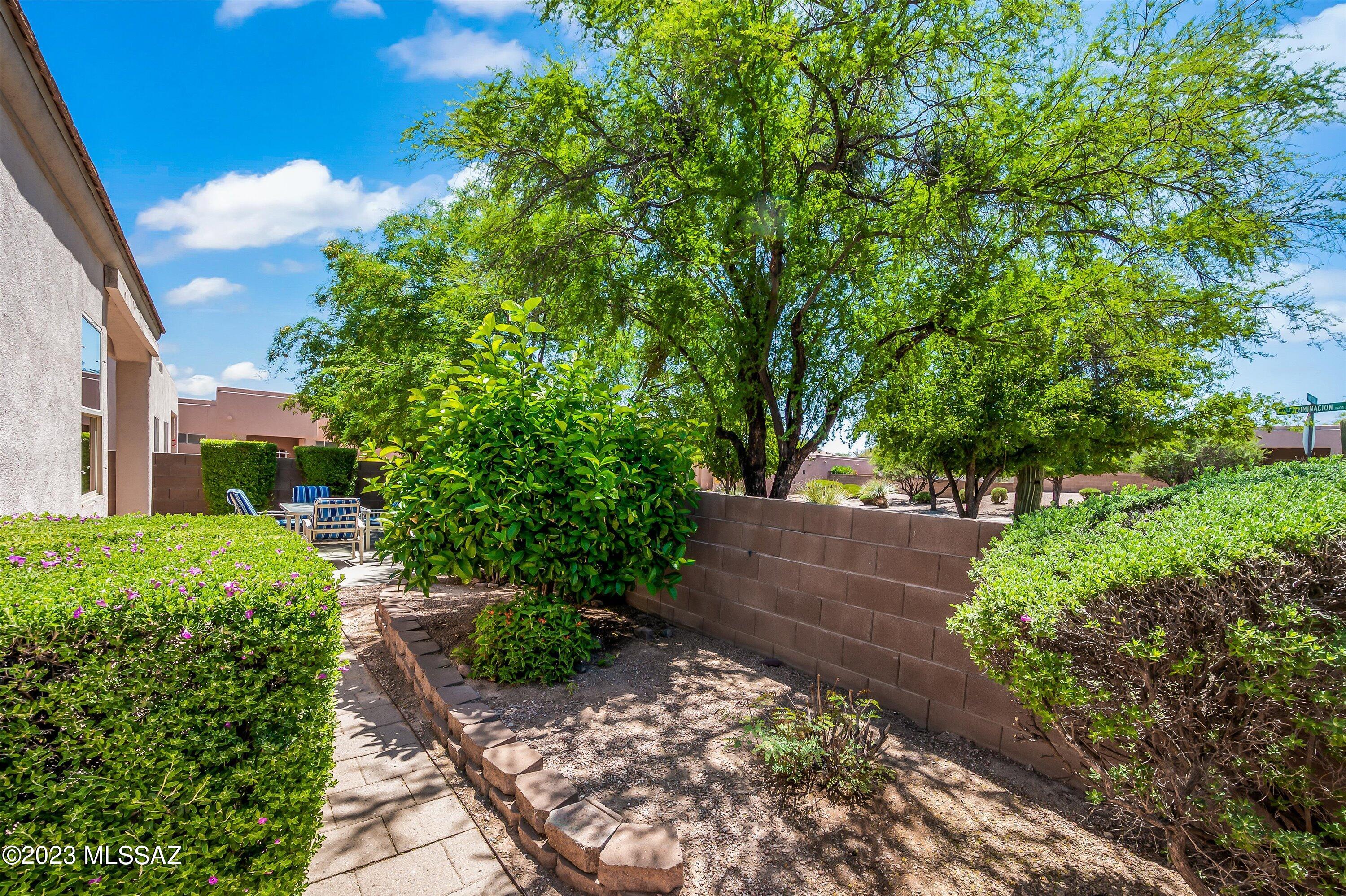 Rancho Esperero (1-343) - Residential