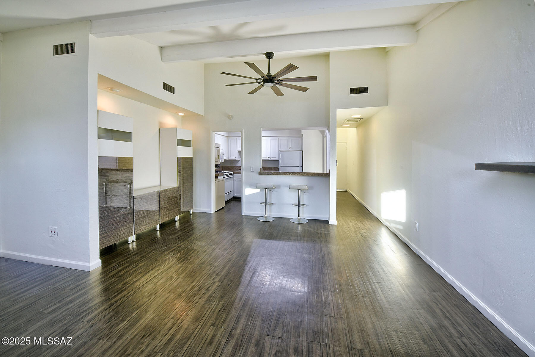 3750 N Country Club Road 12