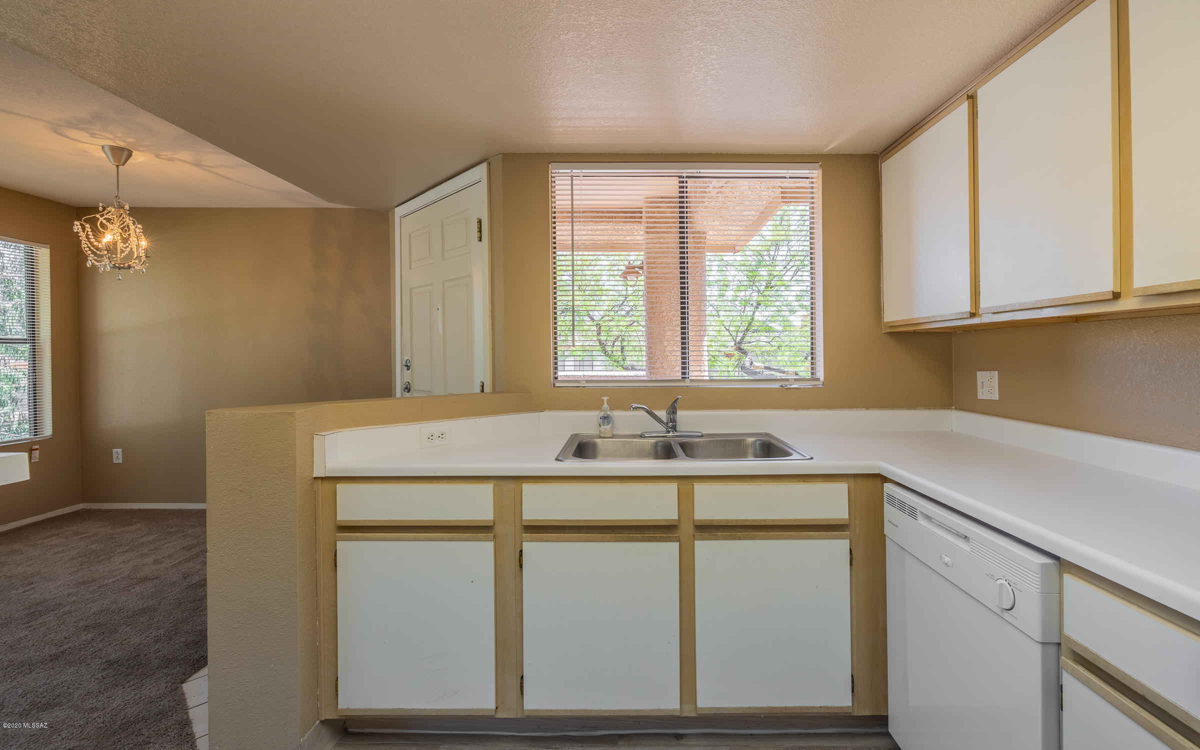 Villas at Sabino Canyon Condominiums - Residential