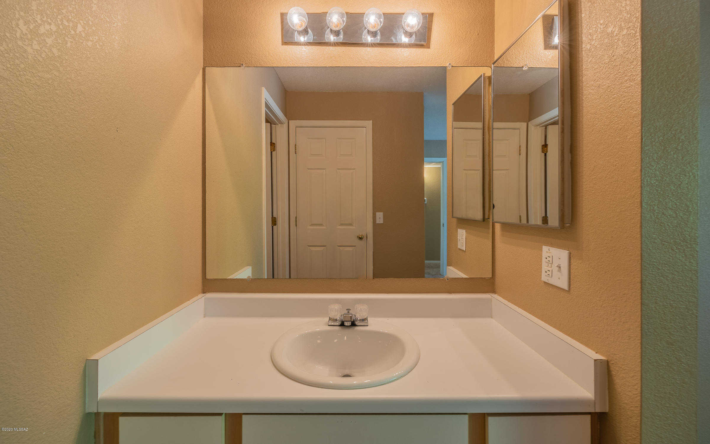 Villas at Sabino Canyon Condominiums - Residential