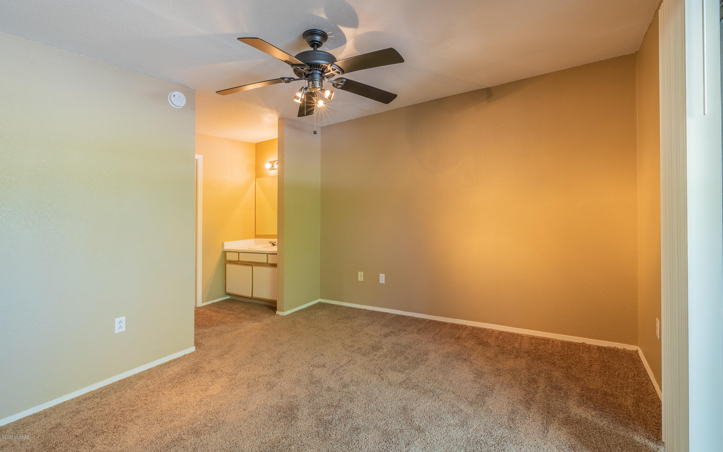 Villas at Sabino Canyon Condominiums - Residential