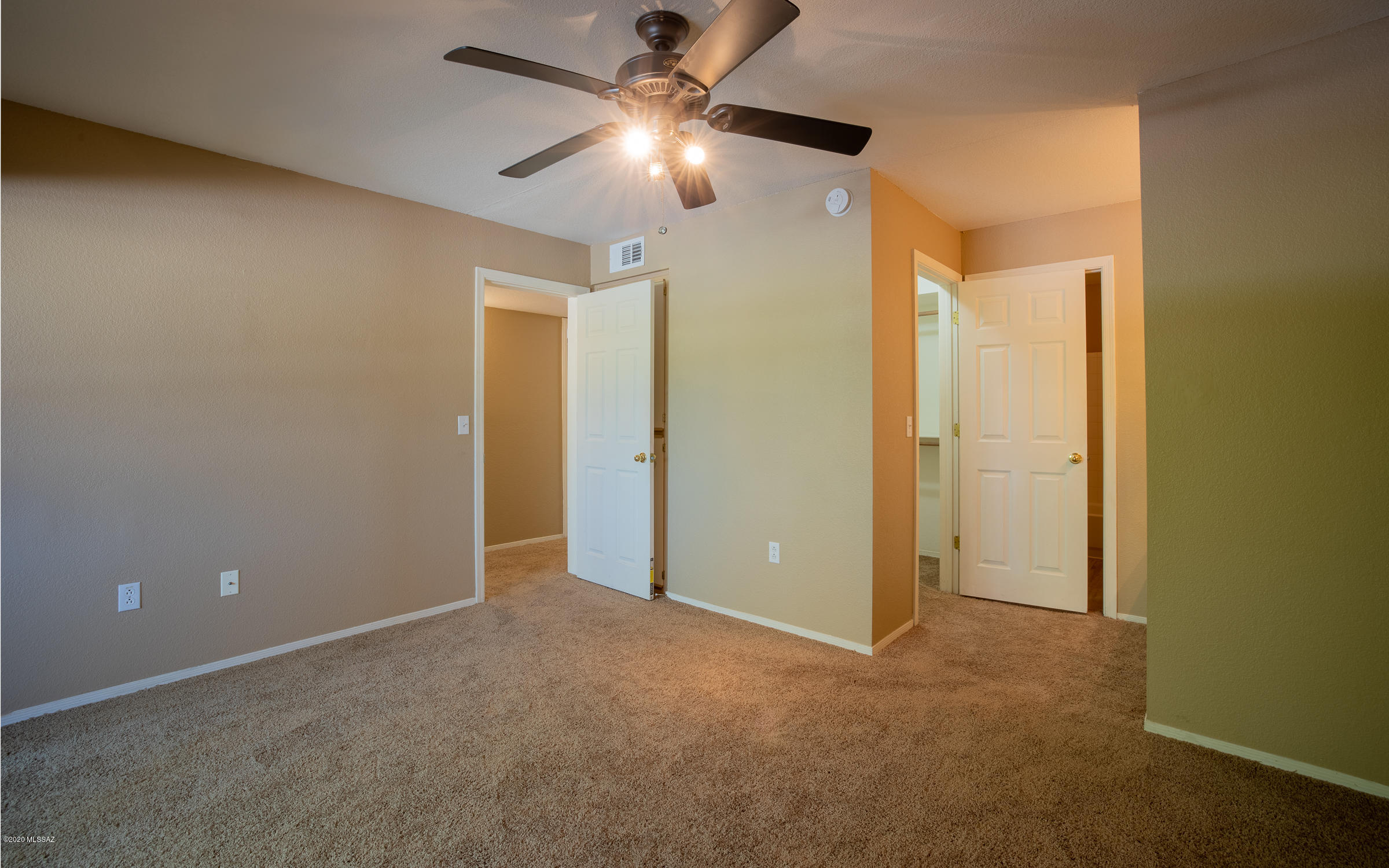 Villas at Sabino Canyon Condominiums - Residential