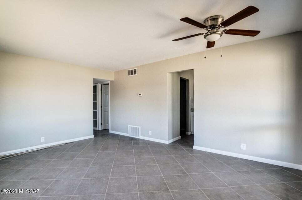 Sunland Gardens Amended - Residential Lease