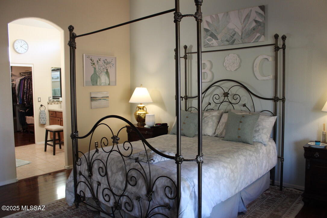 2427 E Bonita Canyon Drive