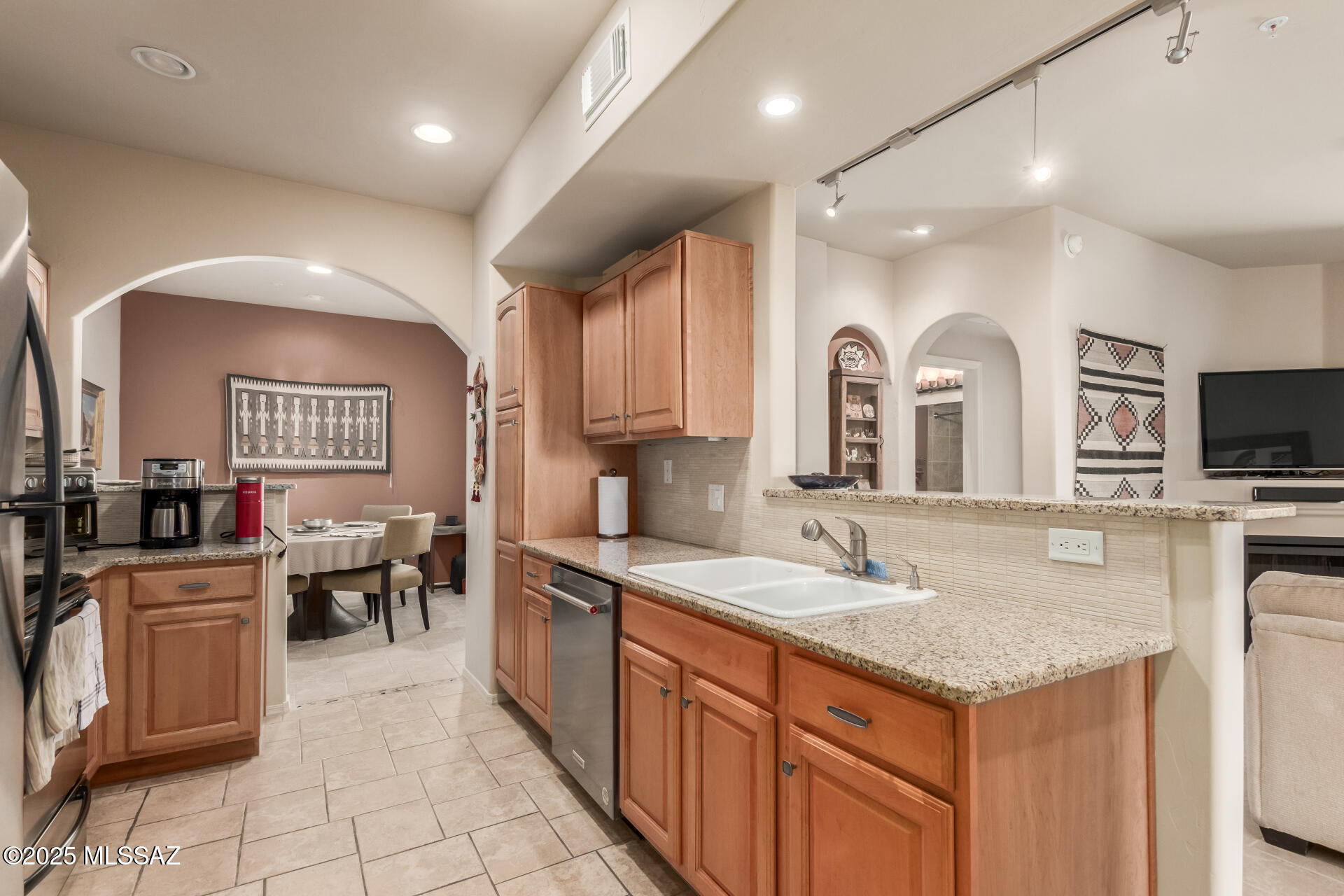 2550 E River Road 11201