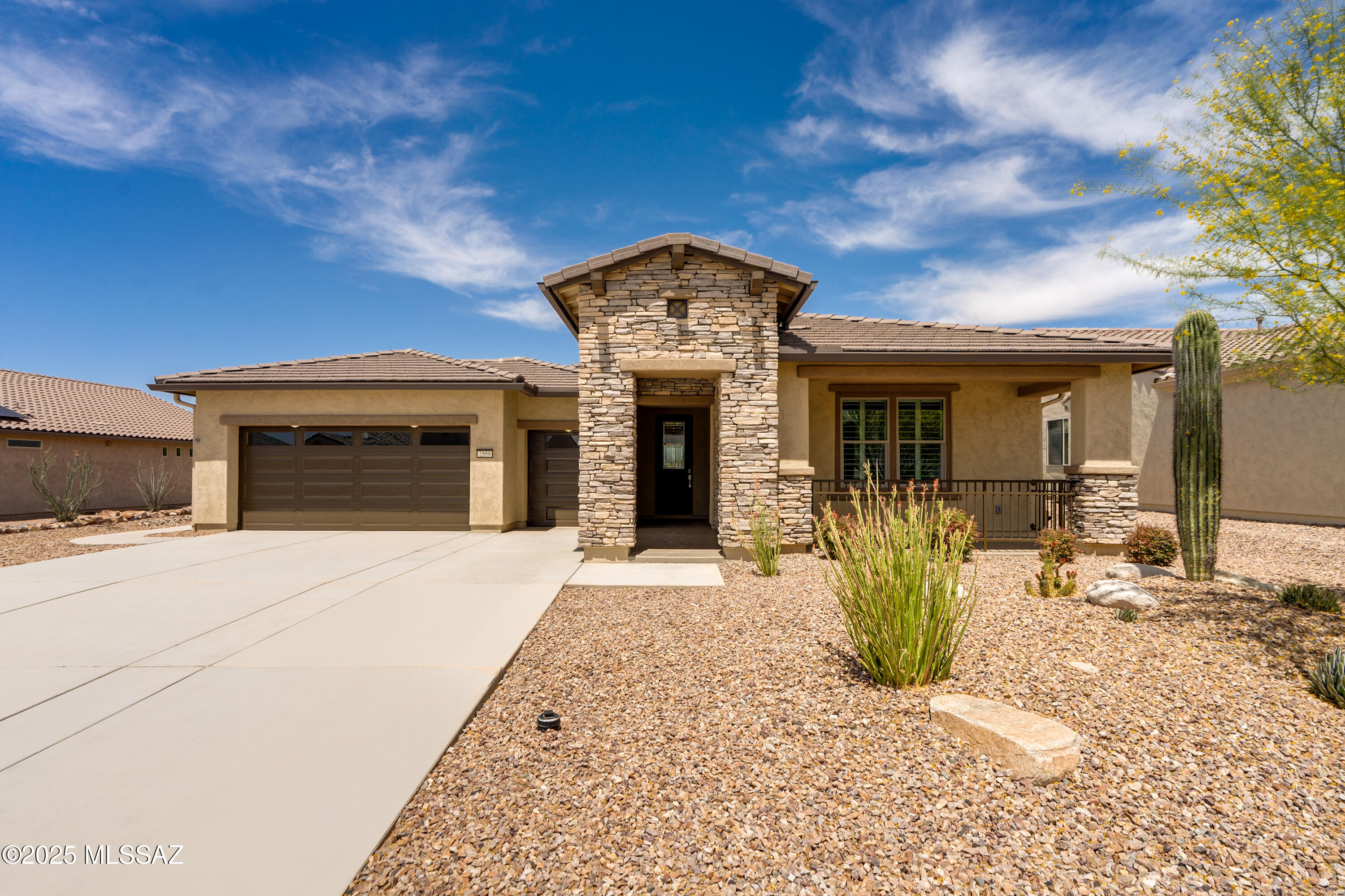 2559 E Wrightson View Drive