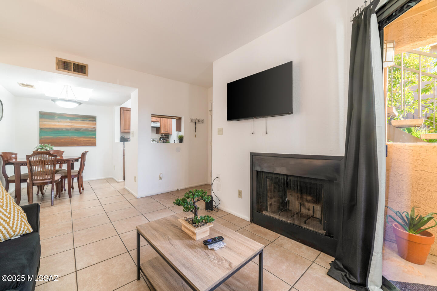 1745 E Glenn Street 121