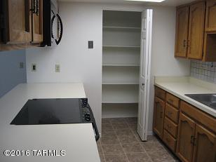 Twelve Hundred River Rd Condos - Residential