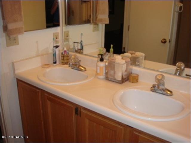 Saddlewood Heights (1-102) - Residential Lease