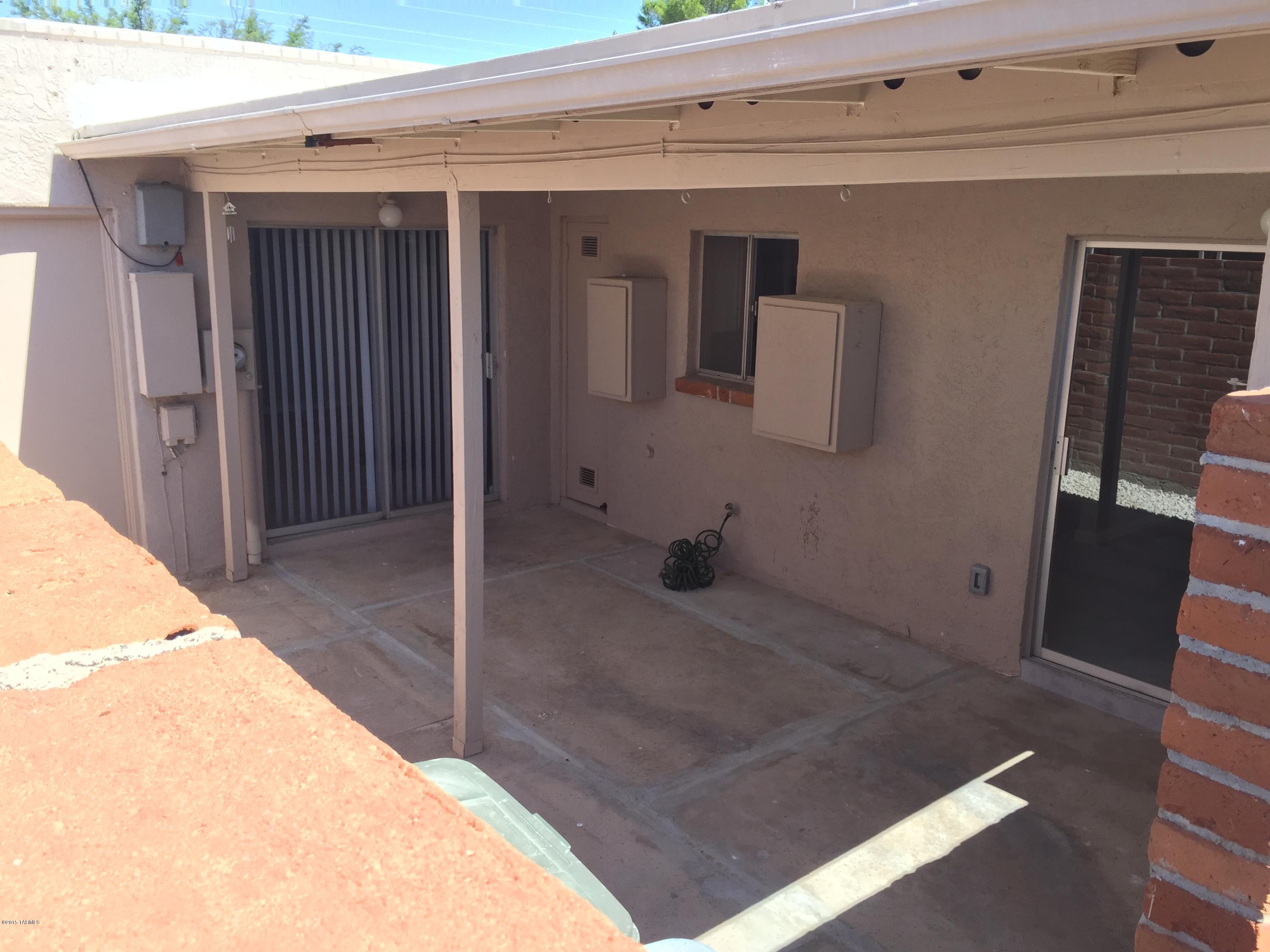 Las Solanas Blk 2 (1-49) - Residential