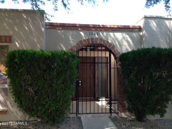 Las Solanas Blk 2 (1-49) - Residential