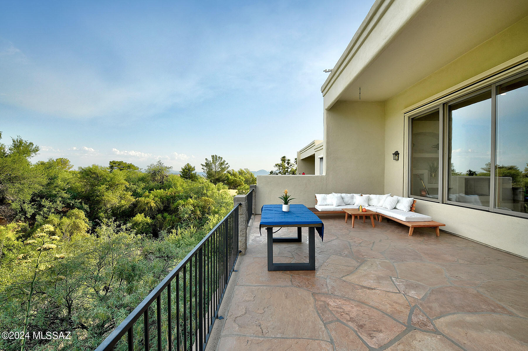 El Diamante II (1-40) - Residential