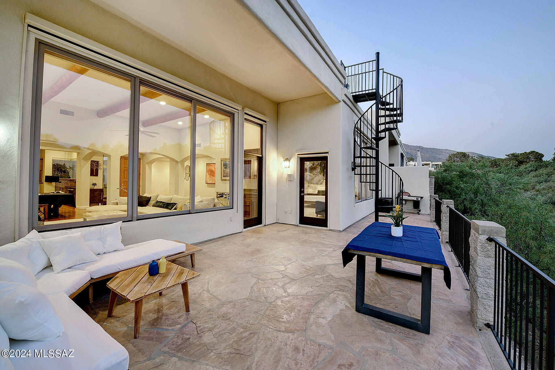 El Diamante II (1-40) - Residential
