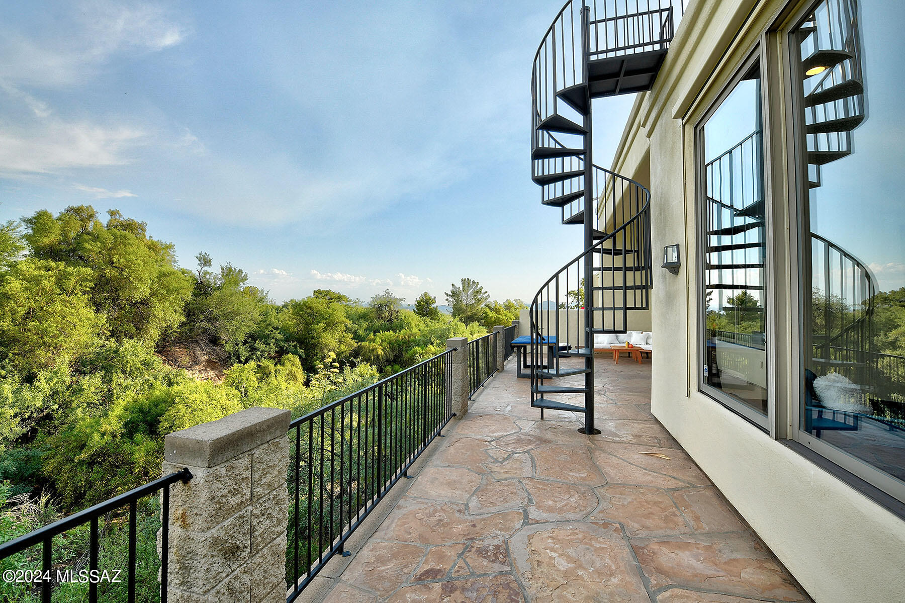 El Diamante II (1-40) - Residential