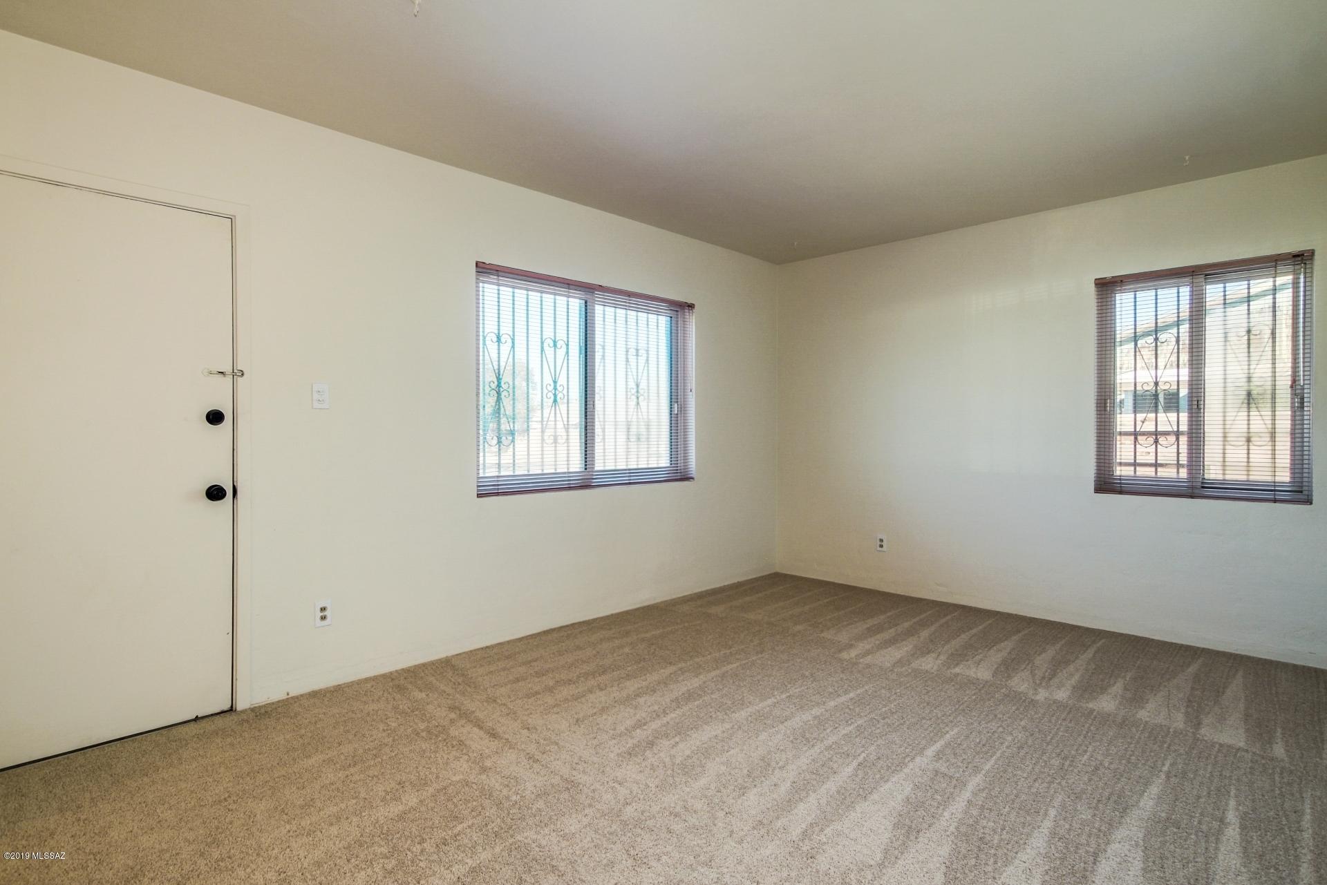 Del Monte Village - Residential