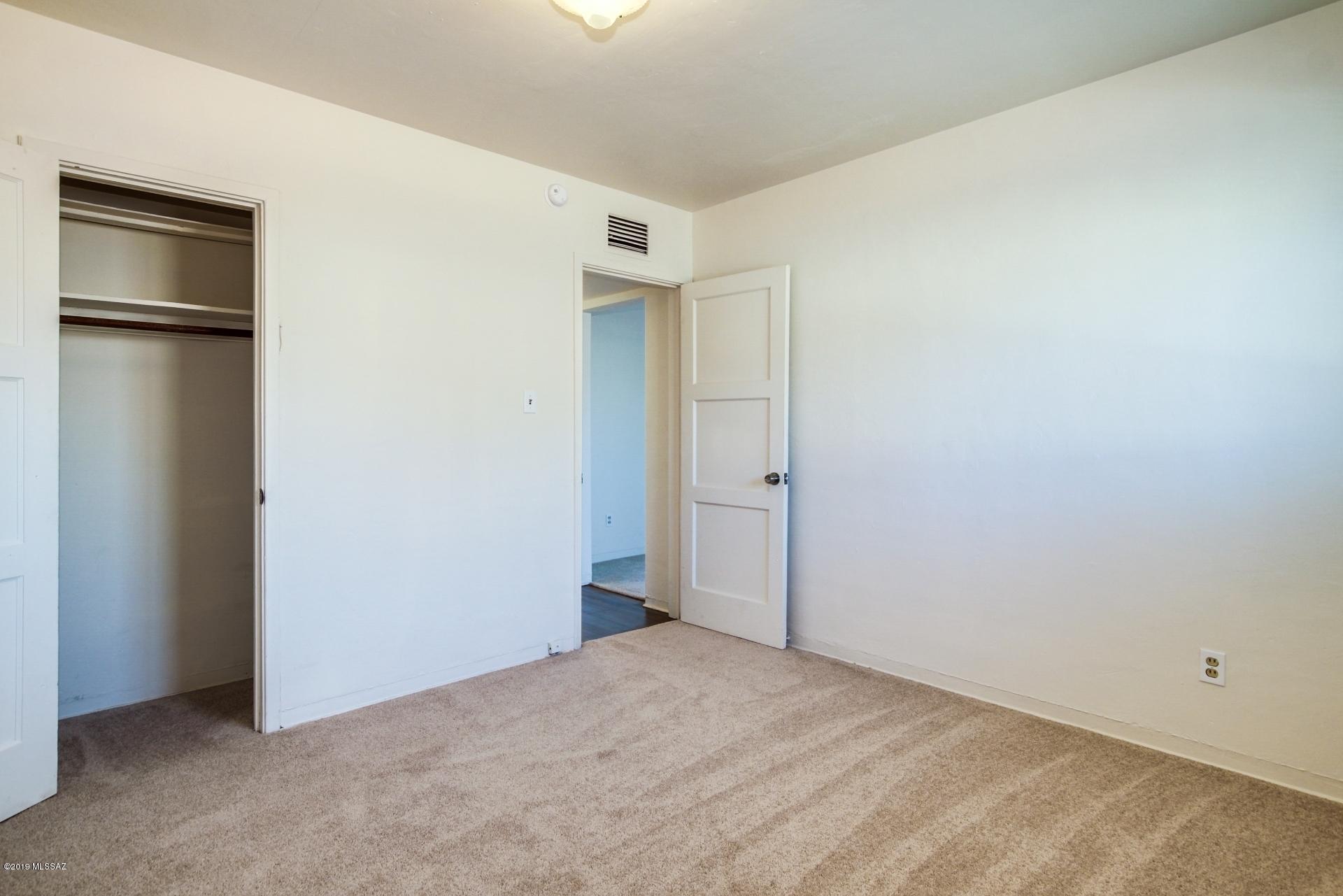 Del Monte Village - Residential