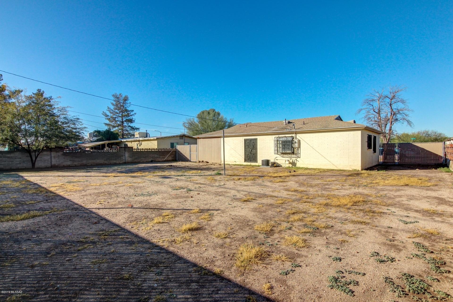 Del Monte Village - Residential