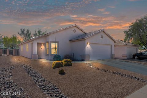 Photo of 2081 W Cholla Vista Drive, Tucson, AZ 85704 (MLS # 22531287)