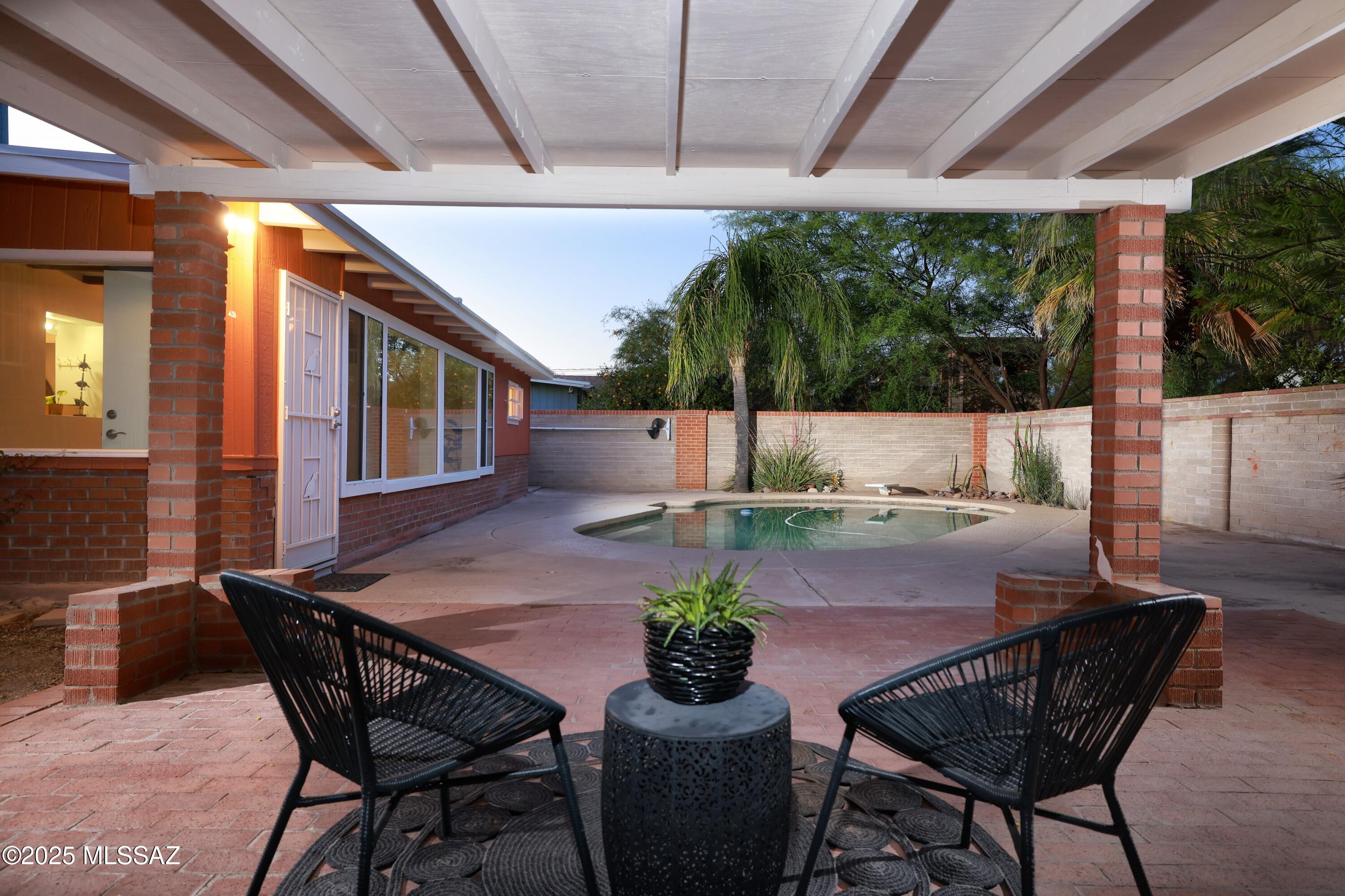 4465 E La Jolla Circle