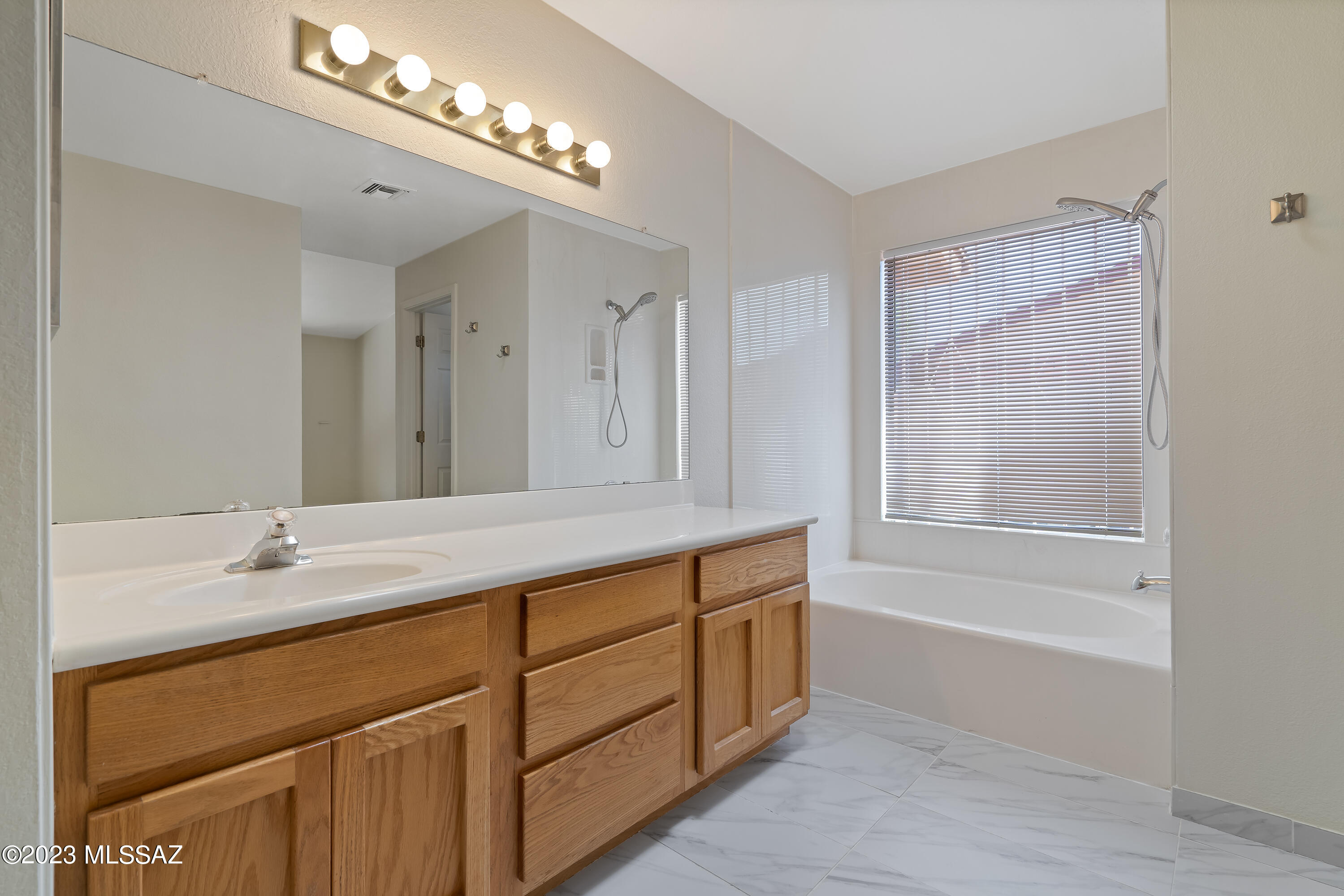 Oak Tree at Midvale (520-620) - Residential
