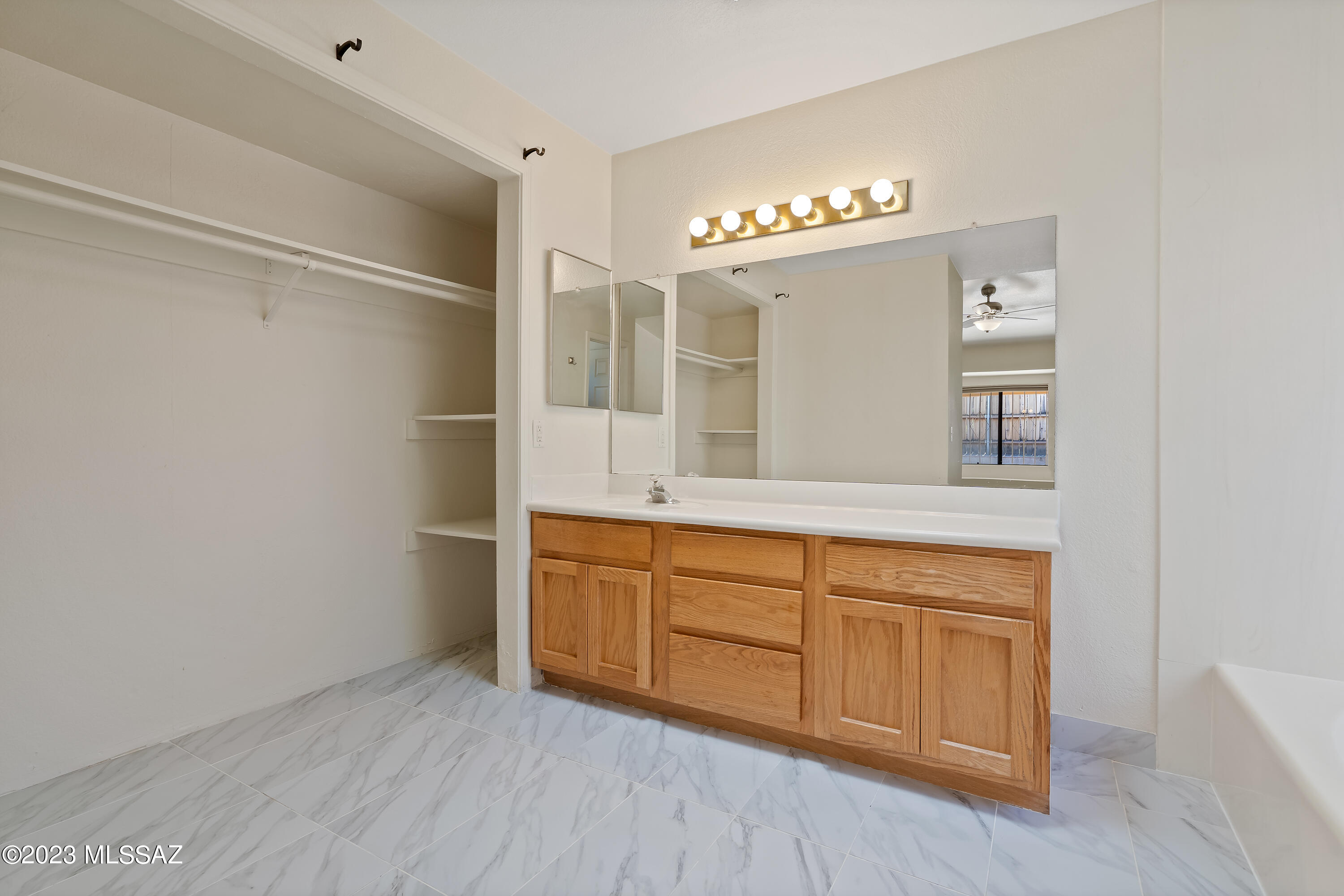 Oak Tree at Midvale (520-620) - Residential