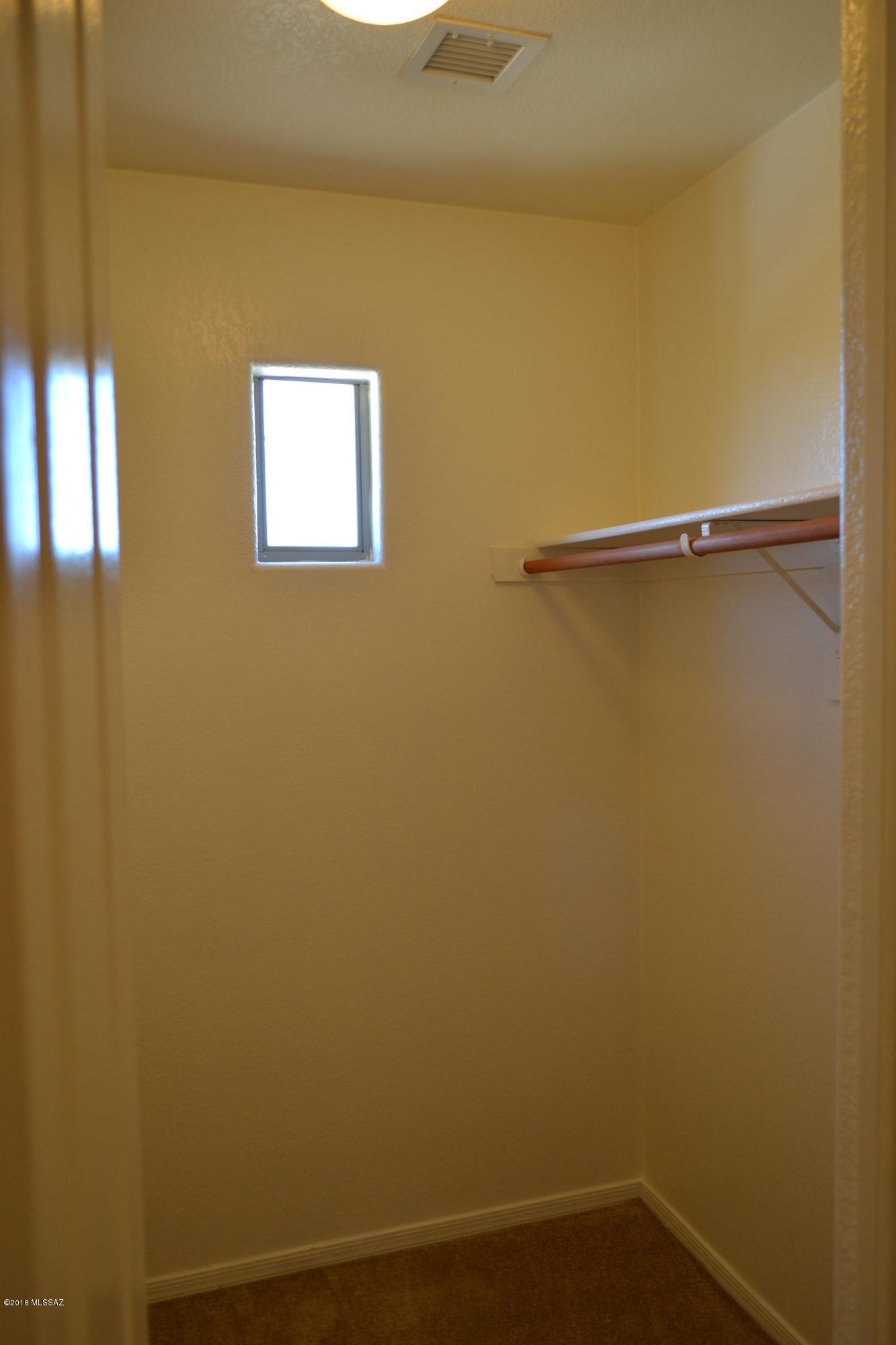 Tres Pueblos - Residential Lease