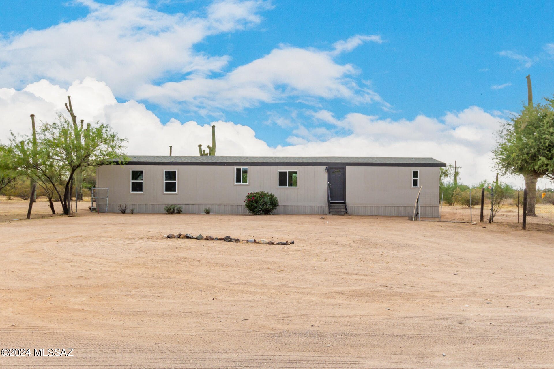 View Tucson, AZ 85743 mobile home