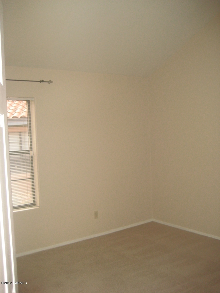 Ventana De Sabino North (1-127) - Residential Lease