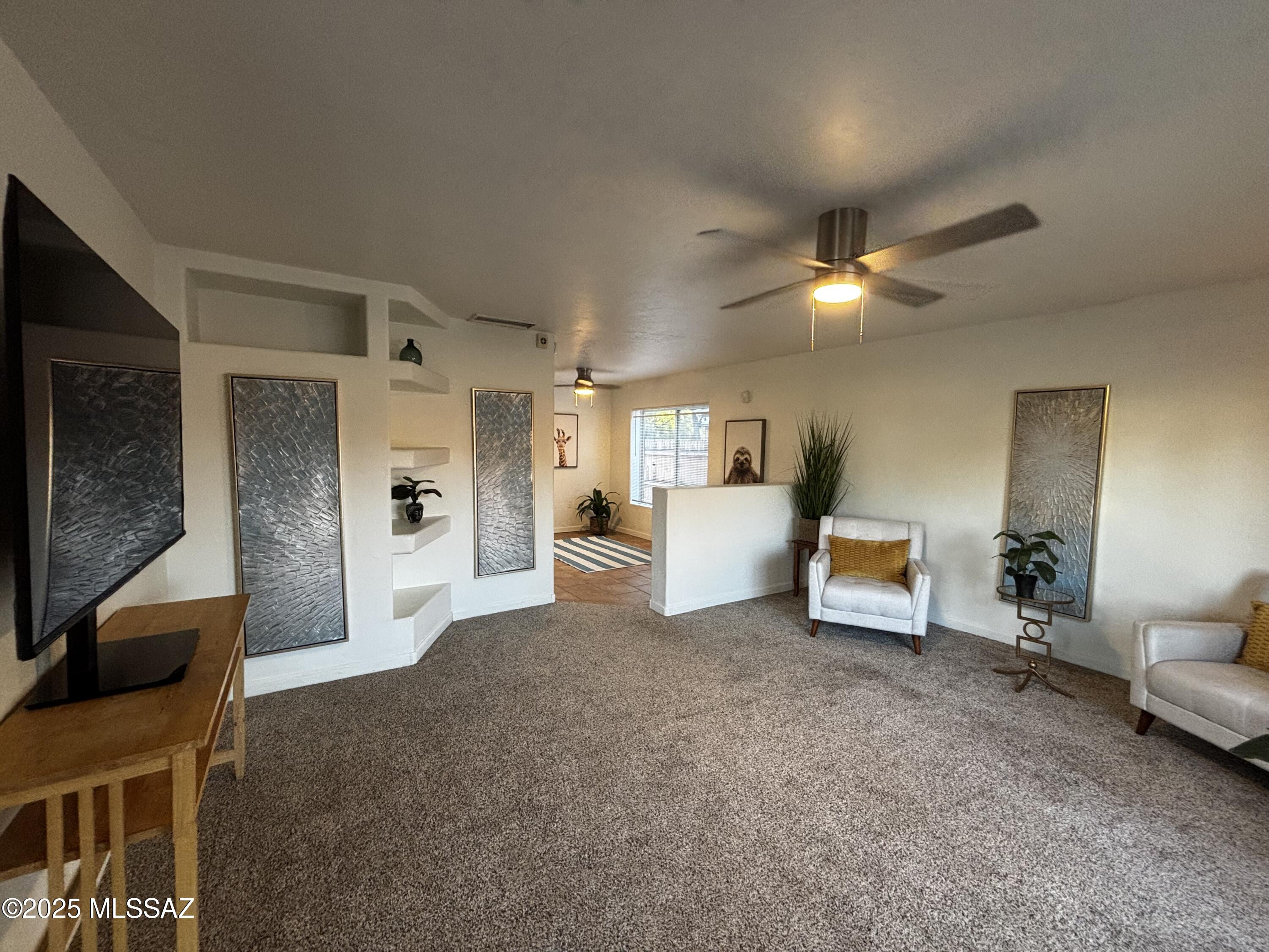 3608 E Monte Vista Drive