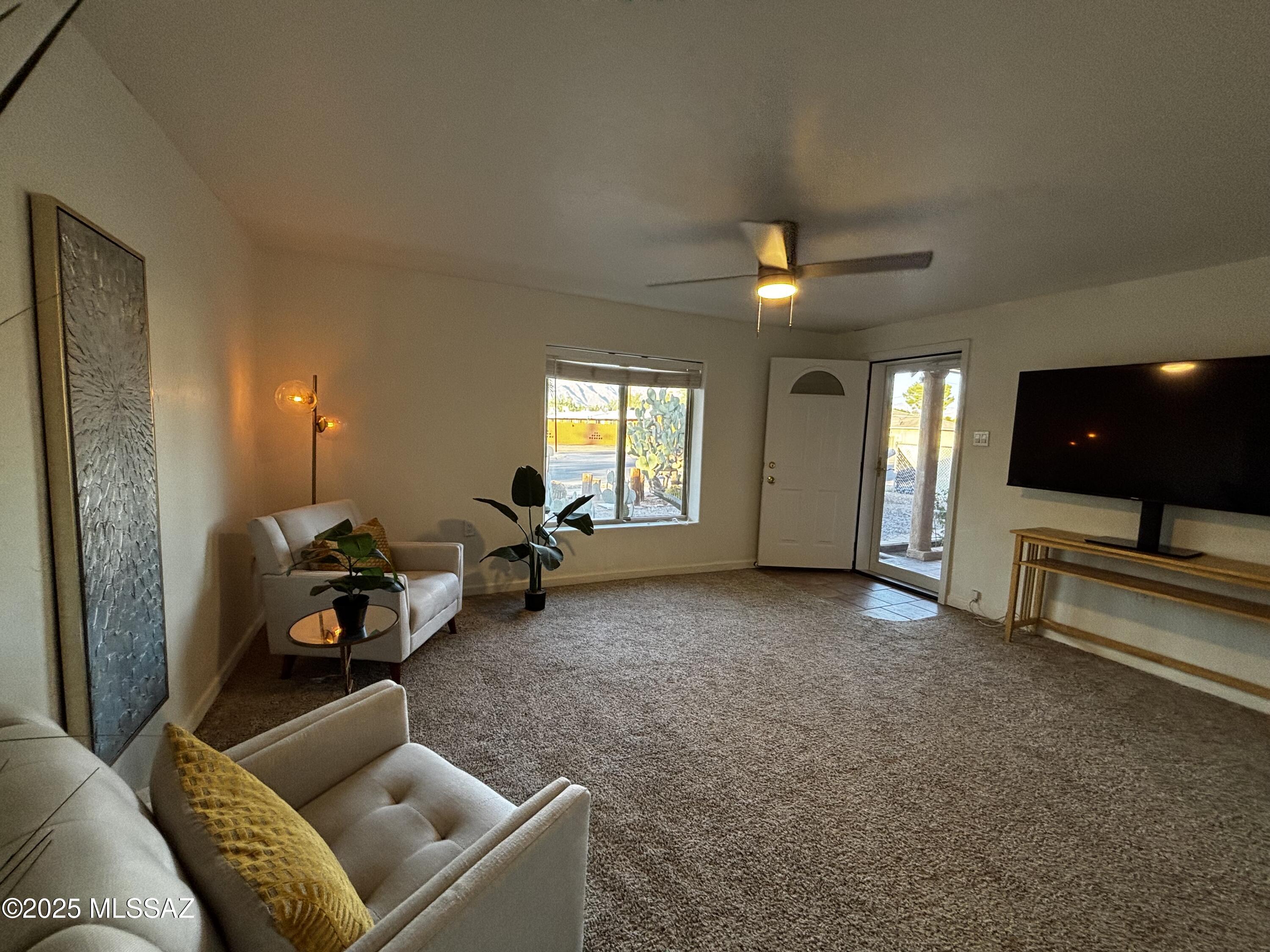 3608 E Monte Vista Drive