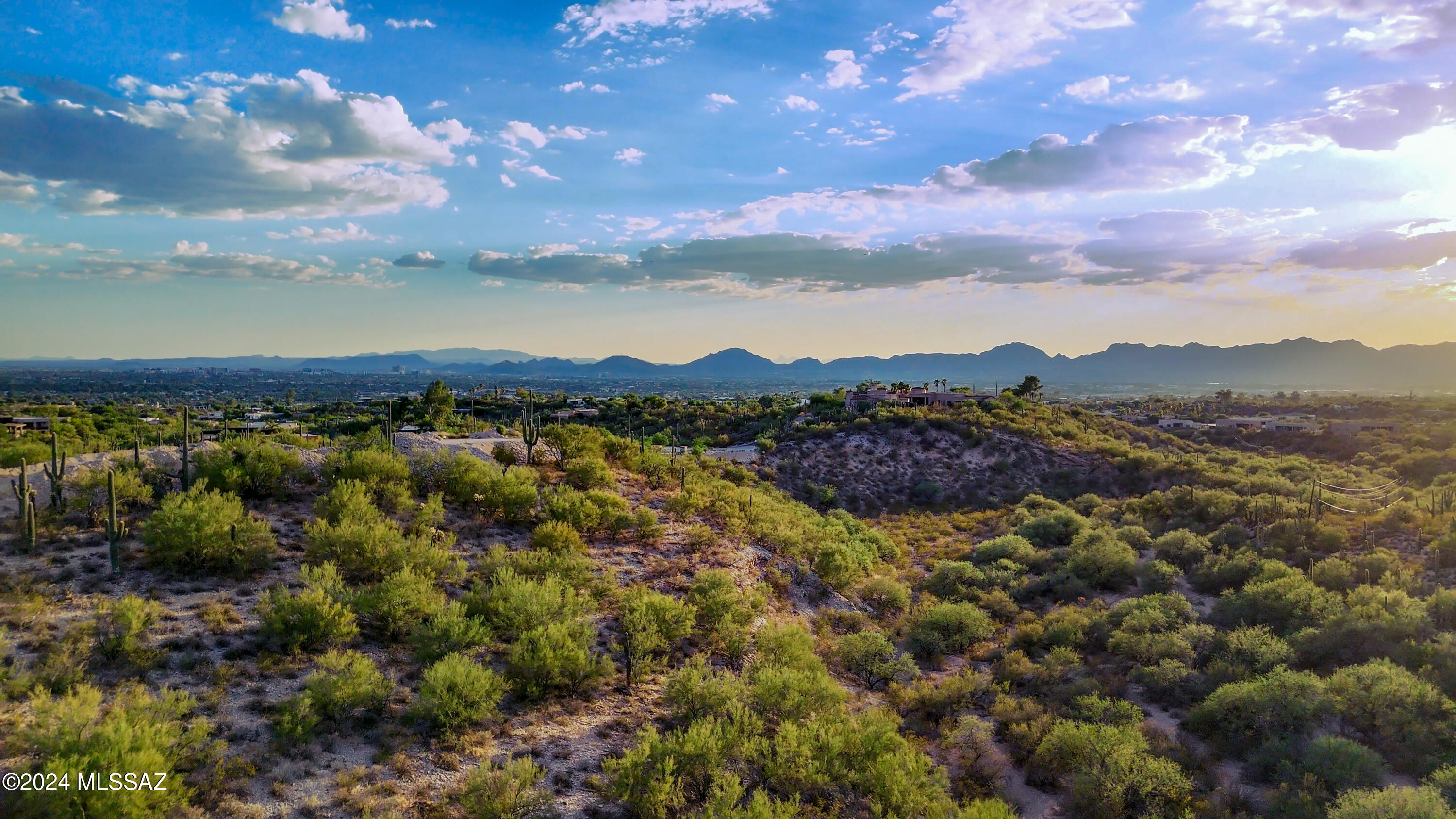 Quintana in the Catalina Foothills - Residential