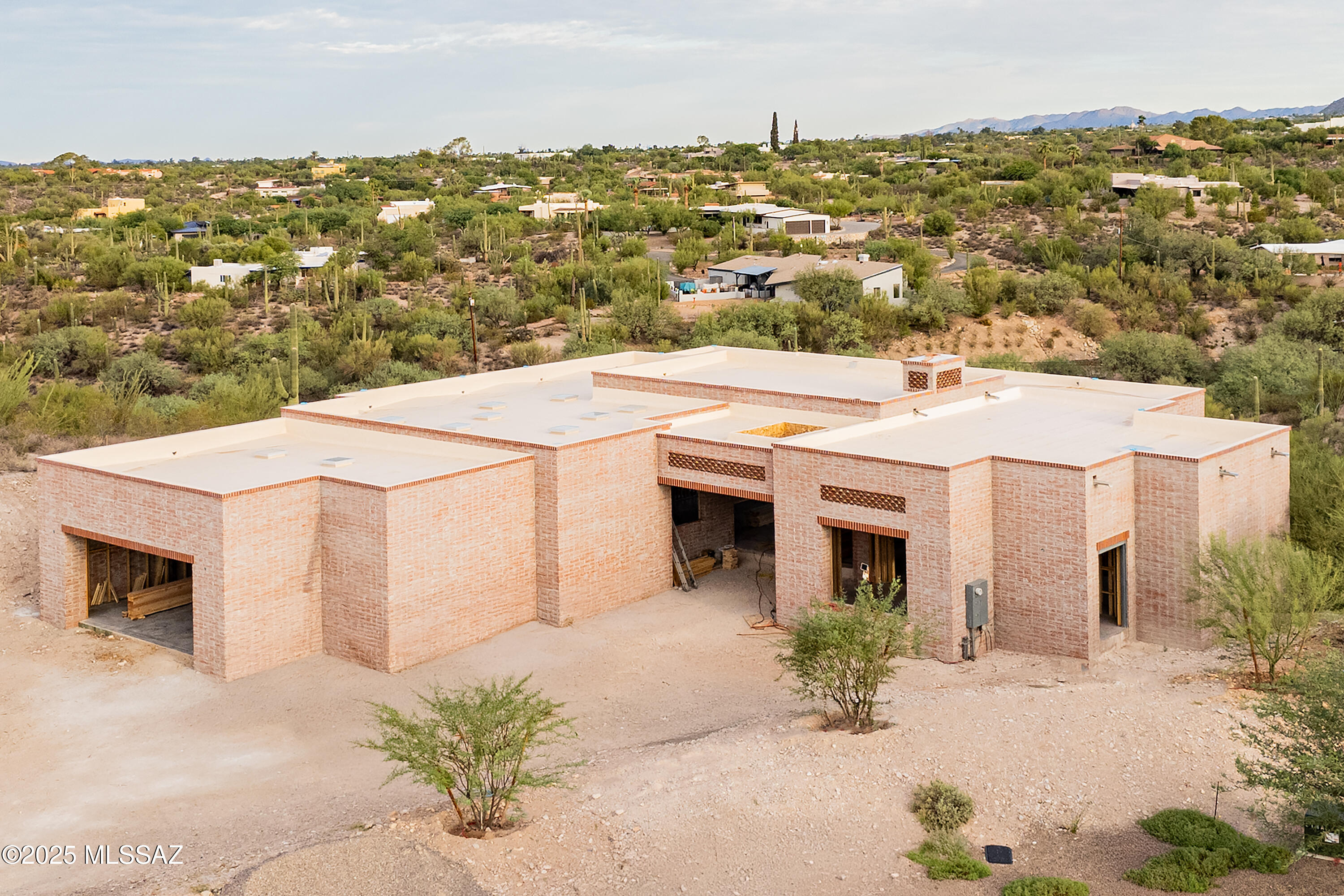 Quintana in the Catalina Foothills - Residential
