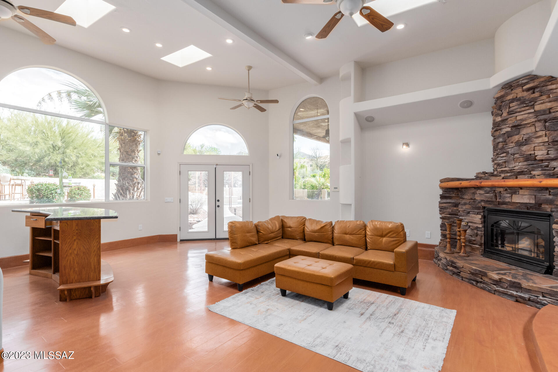 Monte Del Oro (1-187) - Residential