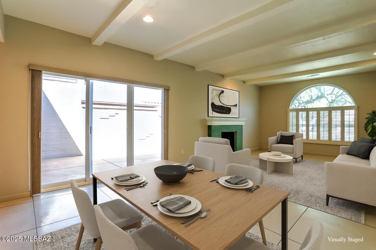 Colonia Verde (13-17) - Residential