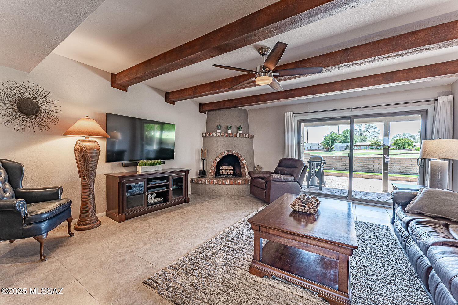 218 E Paseo De Golf