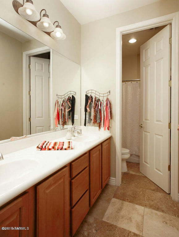 Pinnacle Ridge (1-76) - Residential Lease