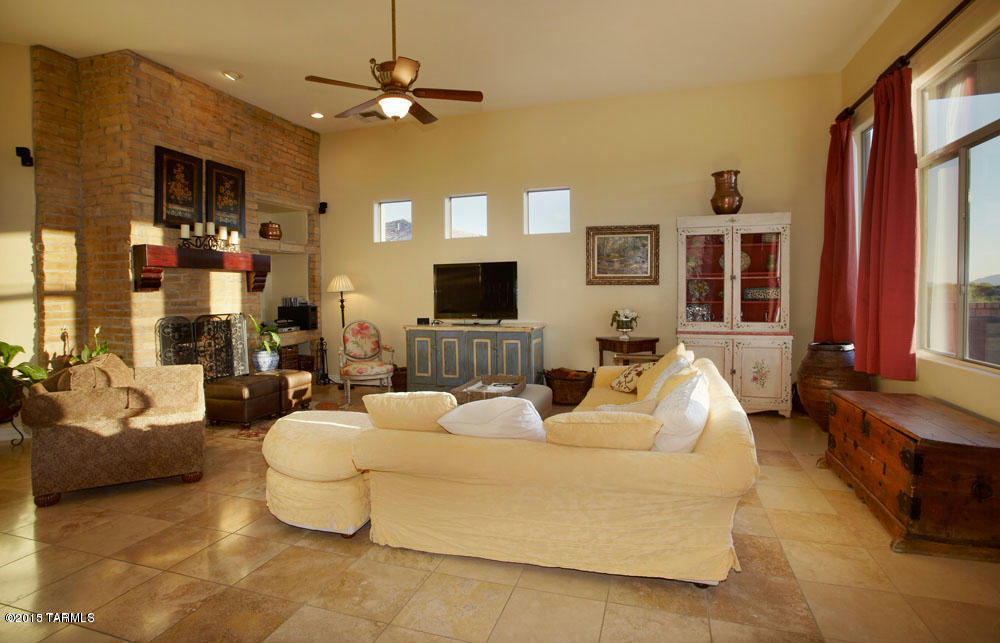 Pinnacle Ridge (1-76) - Residential Lease