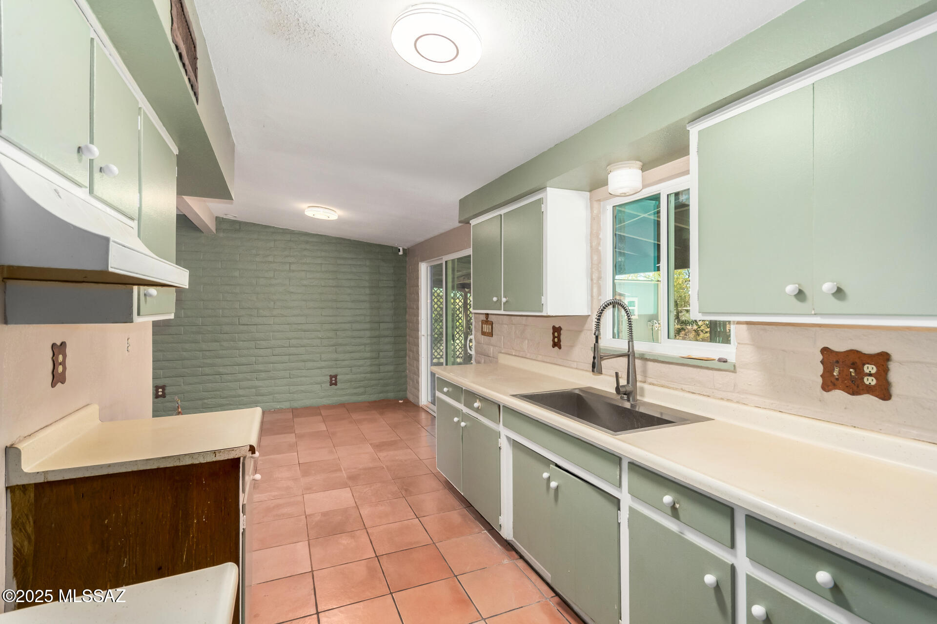 New Tucson Unit NO. 1 (1-127) - Residential