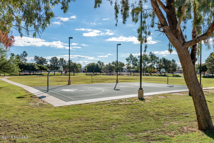 Meadowbrook (273-334, 348-403, 410-532) - Residential Lease