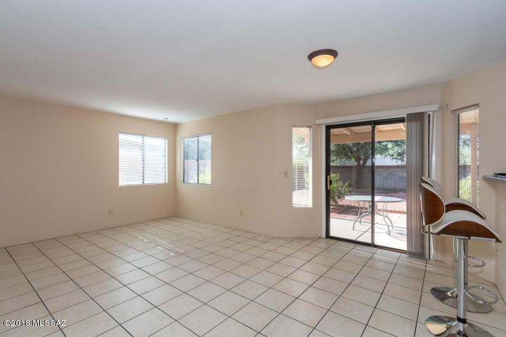 Meadowbrook (273-334, 348-403, 410-532) - Residential Lease
