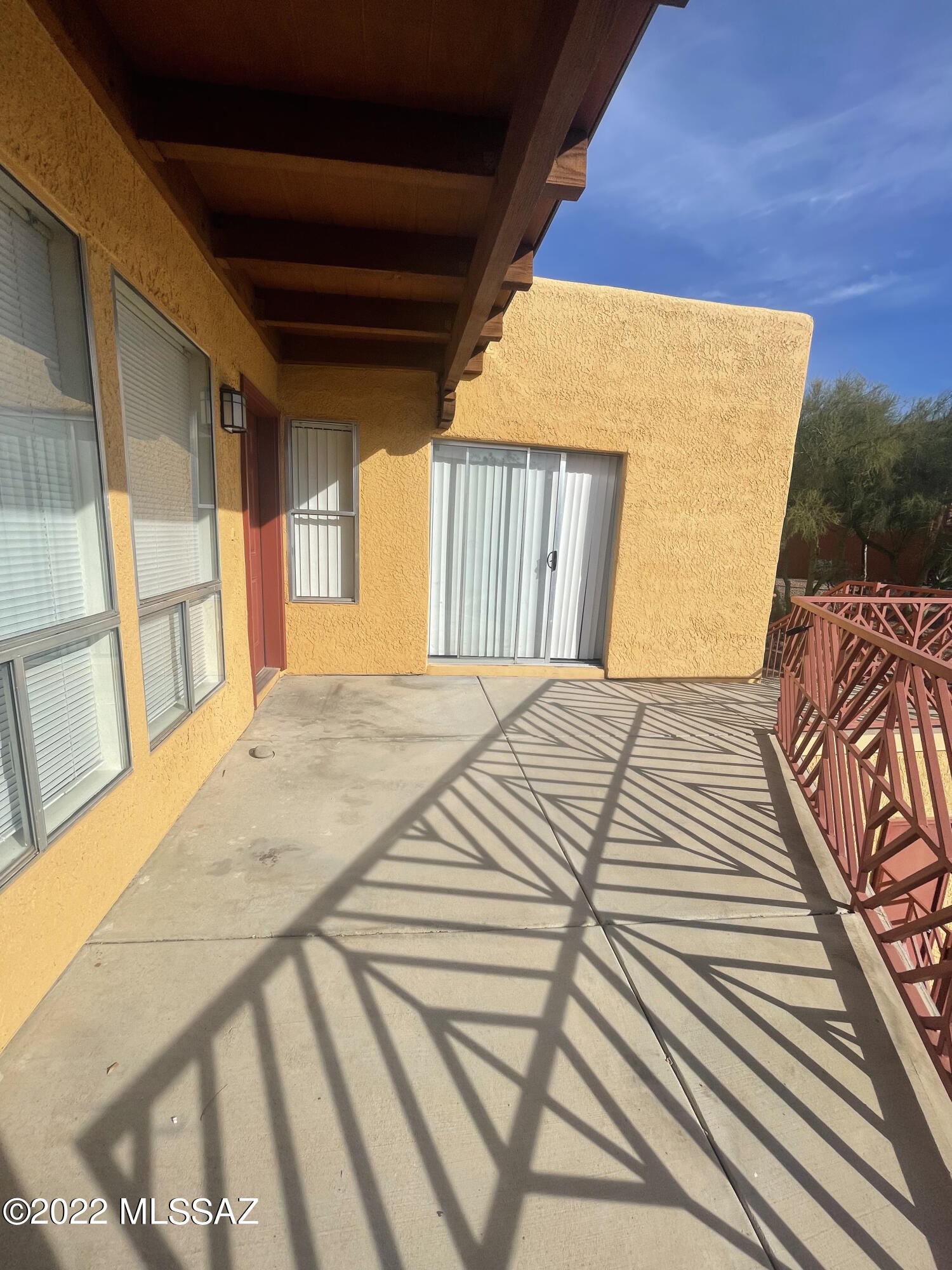 Reflections in the Catalina Condominium - Residential Lease
