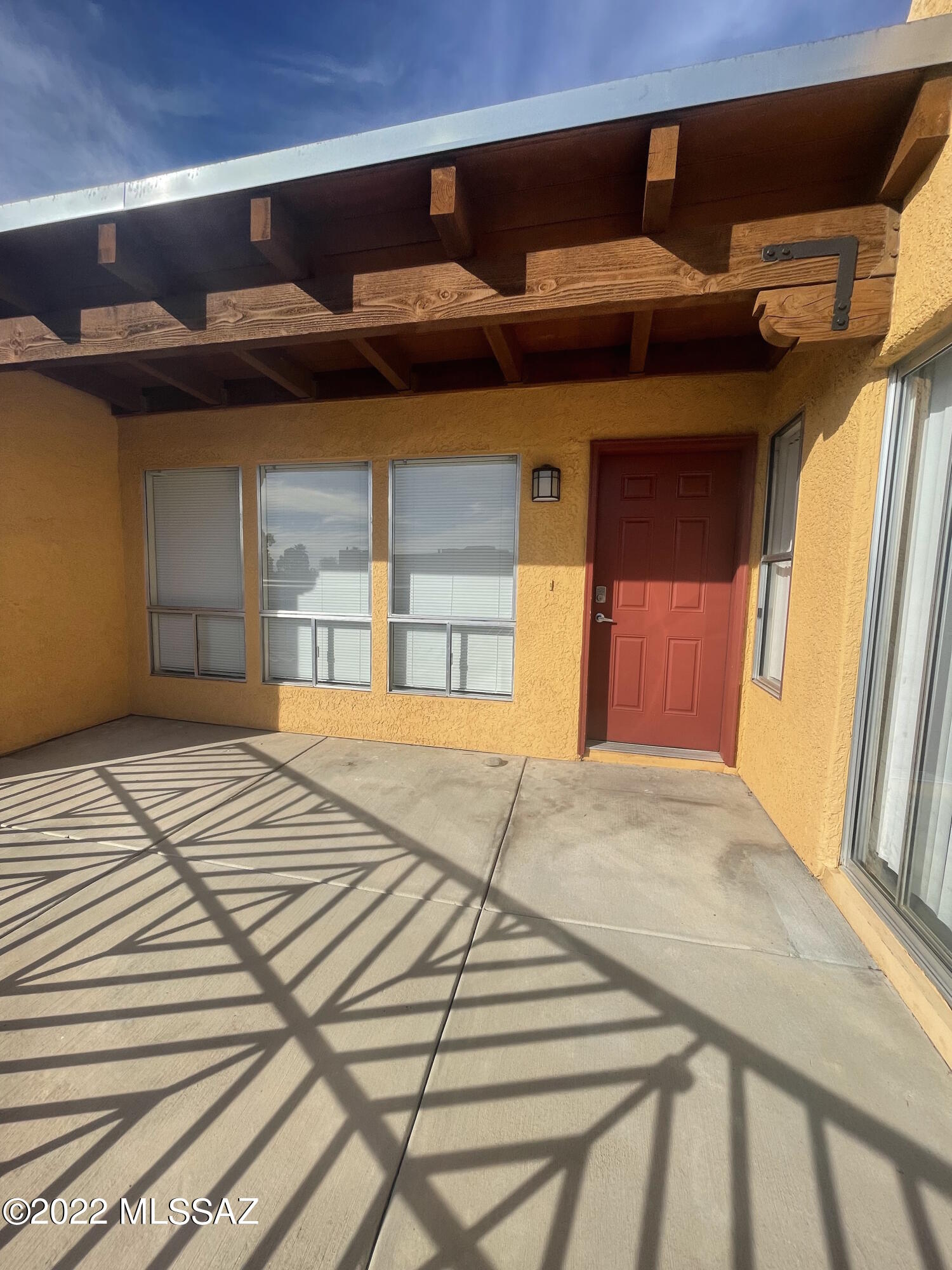Reflections in the Catalina Condominium - Residential Lease
