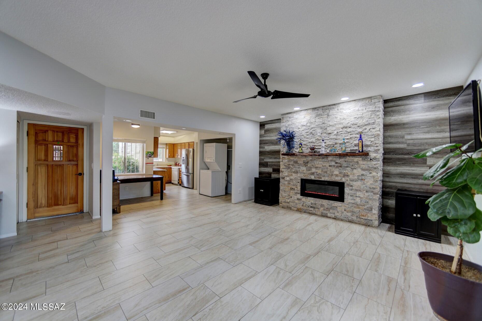 Woodland Villas (47-90) - Residential