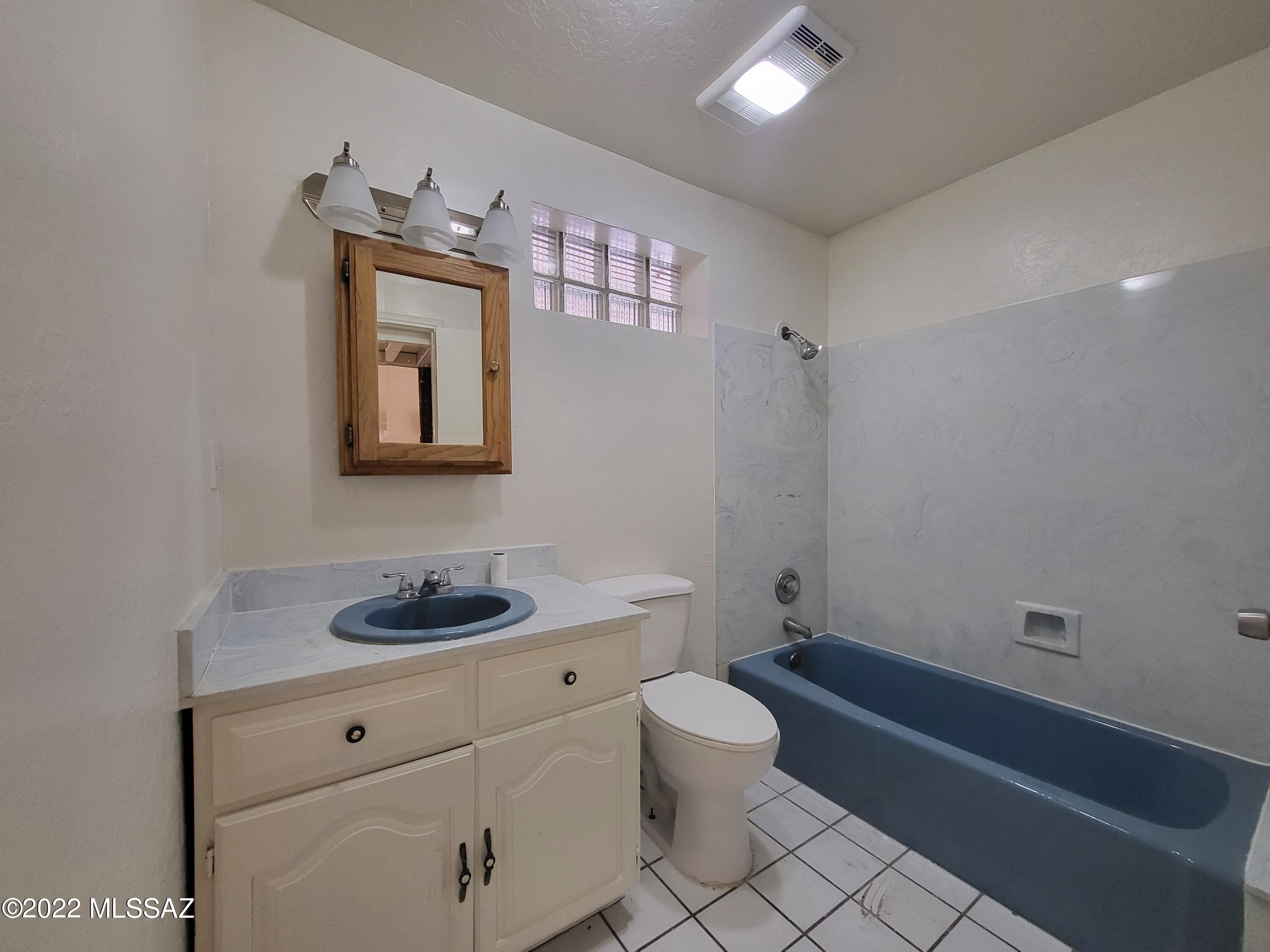 National City NO. 6 Amend. - Residential Lease