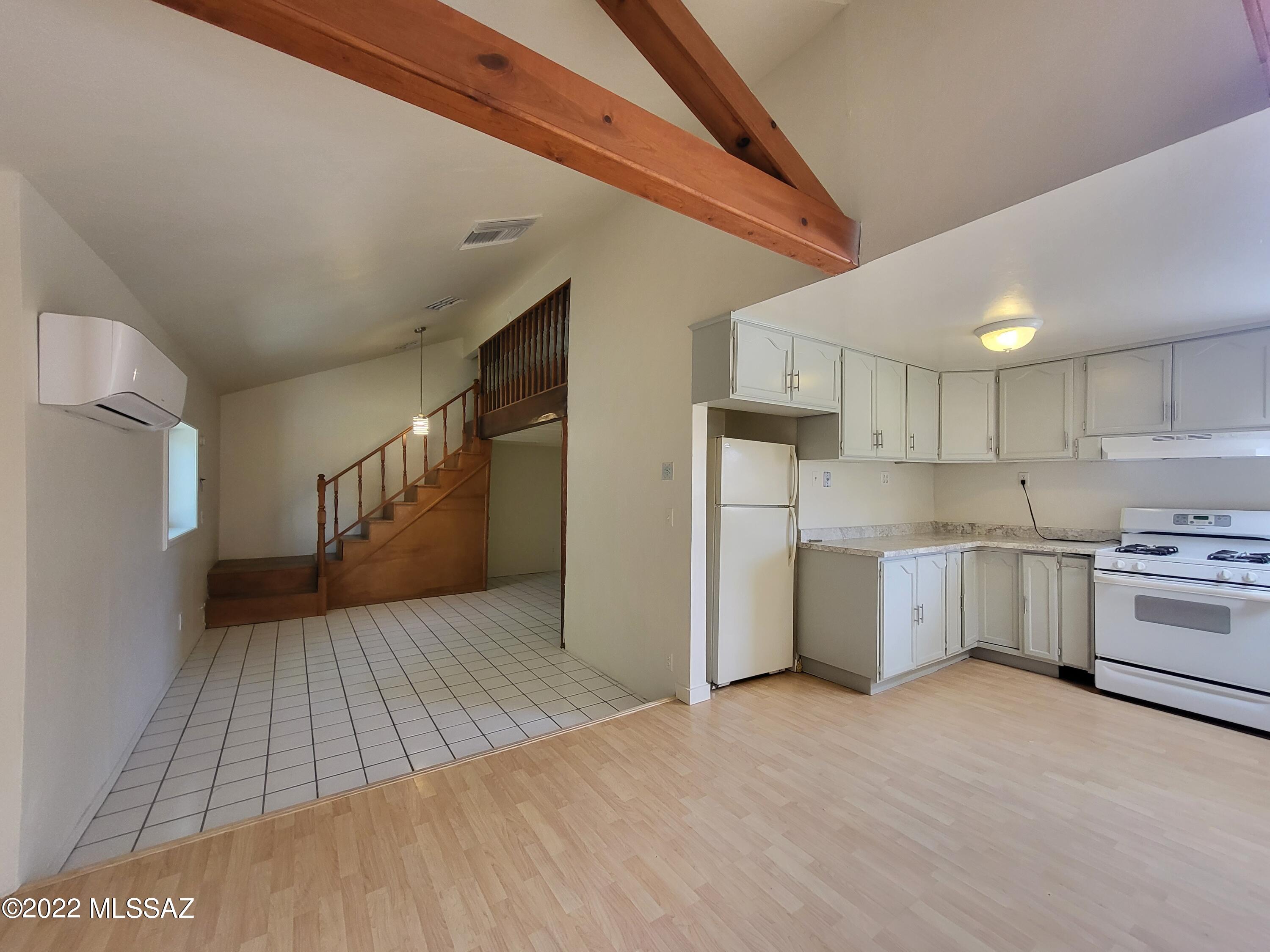 National City NO. 6 Amend. - Residential Lease