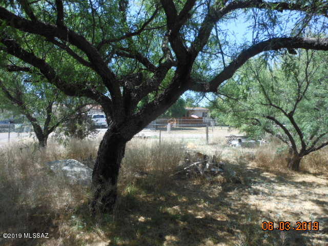 Mescal Lakes - Residential