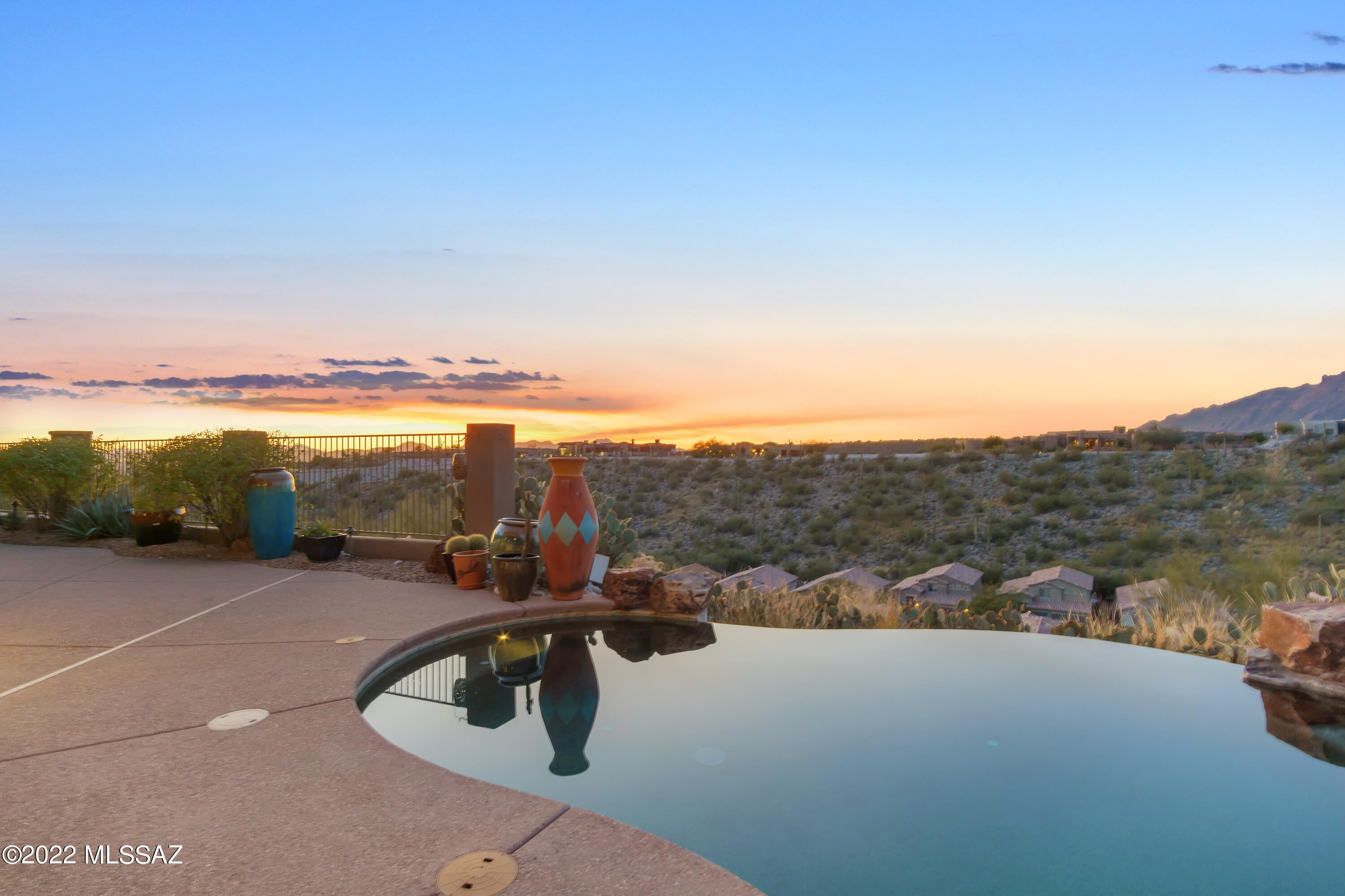 Sabino Mountain (1-290) - Residential